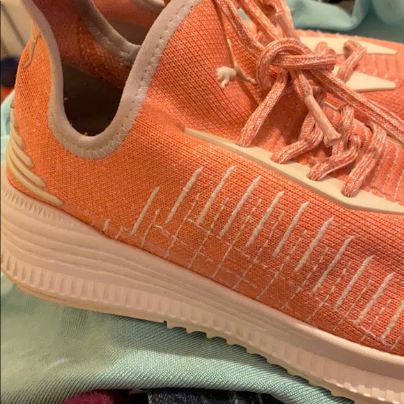 Puma athletic shoes - Picture 4 of 5